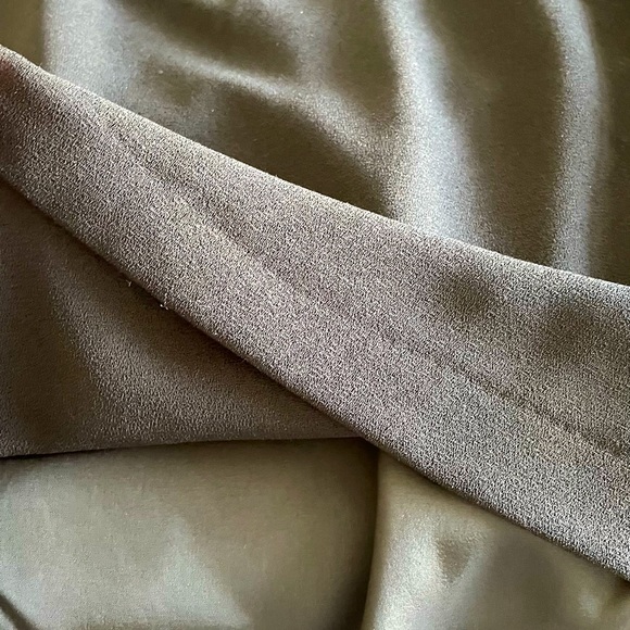 New collection is black crepe skirt with satin lining is beautiful 😍 - Picture 11 of 11